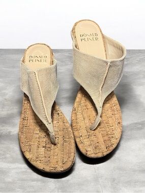 Donald J. Pliner Natural Beige Cork-Style Thong Sandals